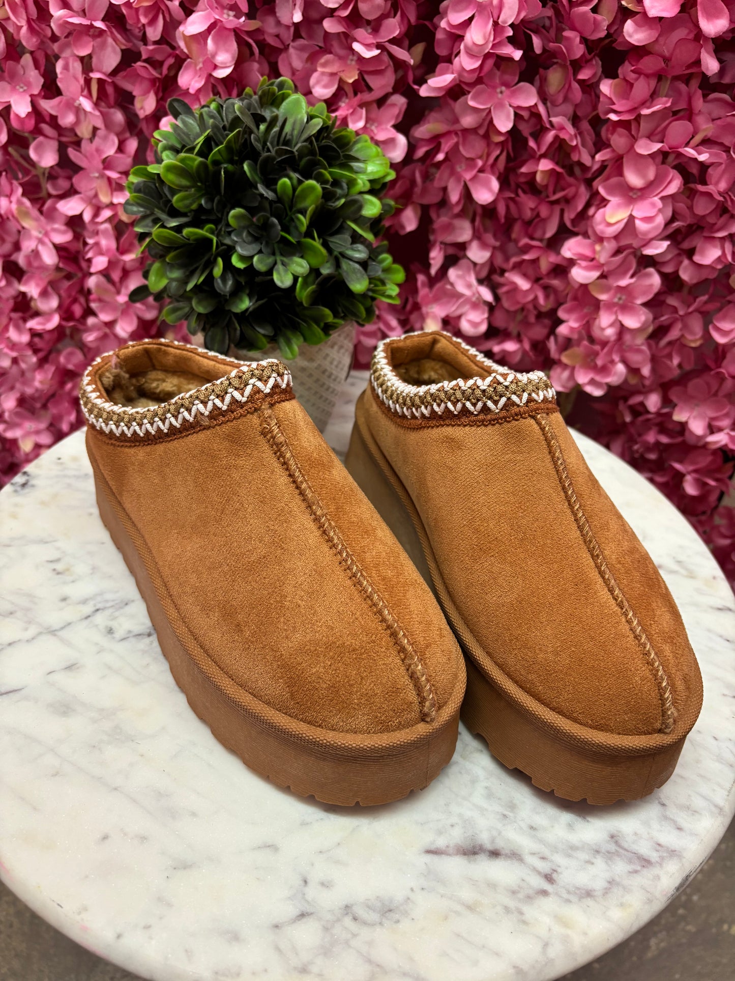 Chestnut slippers